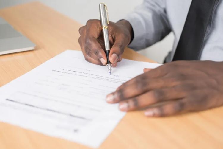 how to do a background check on tenant