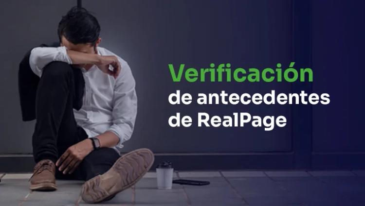hombre llorando por su verificación de antecedentes en la página real
