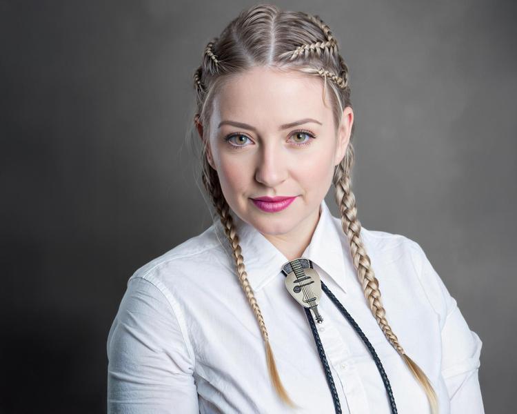 Stacy Hunter es una Experta en Robo de Identidad