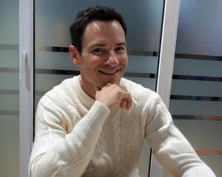 Gurú en Verificación de Antecedentes Oscar Vzorov