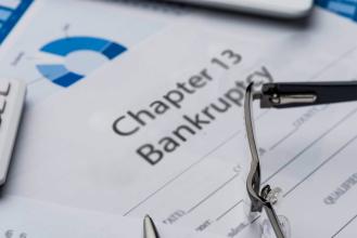 ¿Qué es el capítulo 13 de bancarrota?