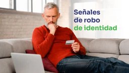personas que tratan de identificar los primeros indicios de robo de identidad bu
